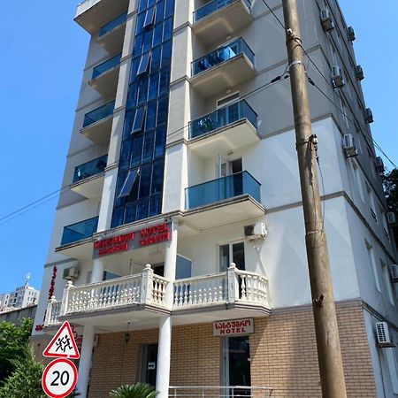 Hotel Garanti Batoemi Buitenkant foto