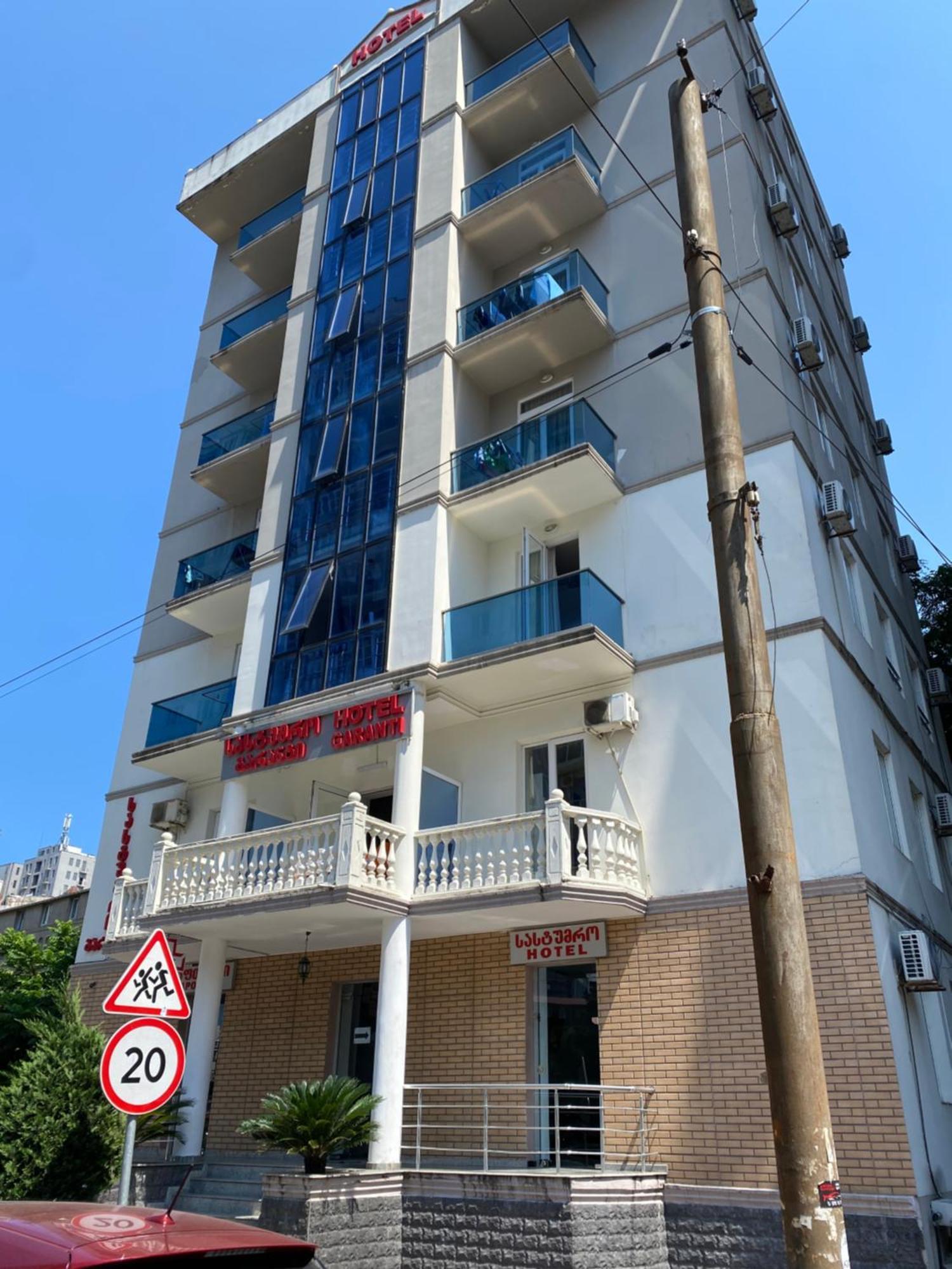 Hotel Garanti Batoemi Buitenkant foto